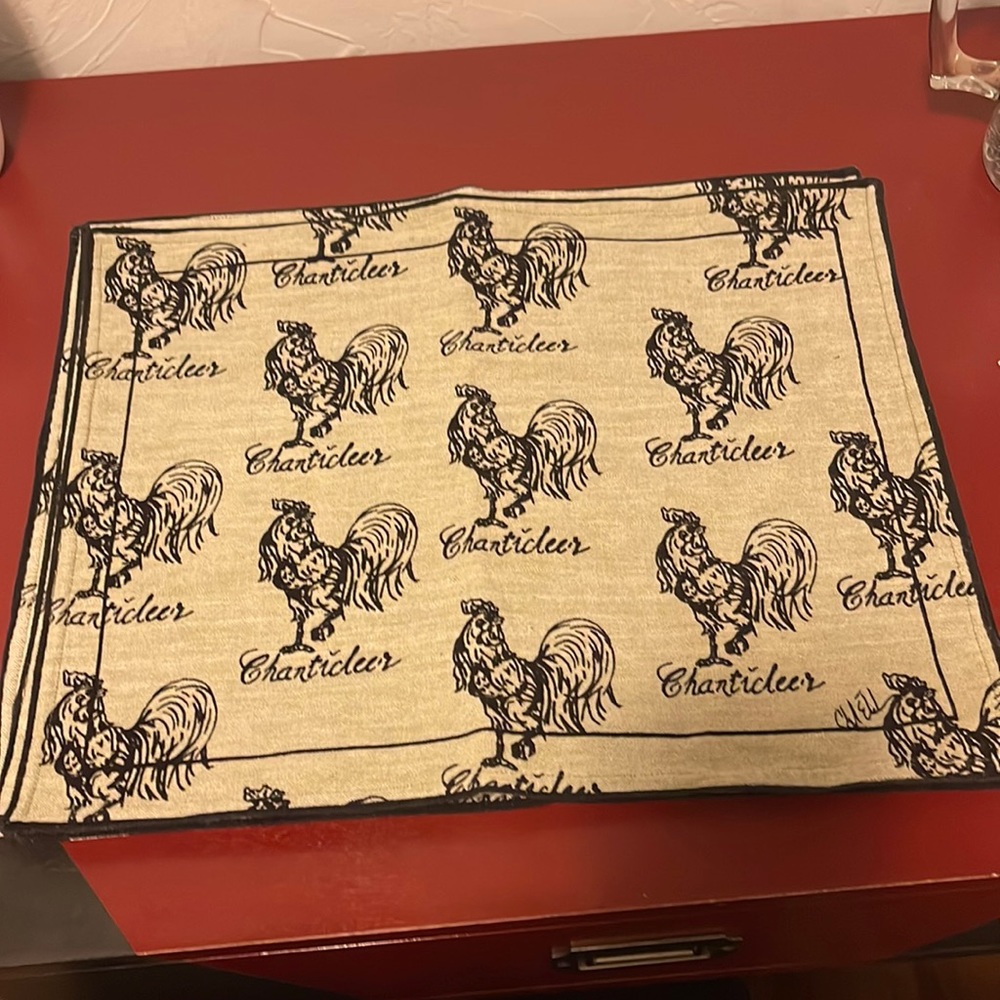 Rooster Table Settings